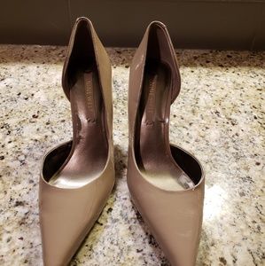 Patent leather  nine west pumps